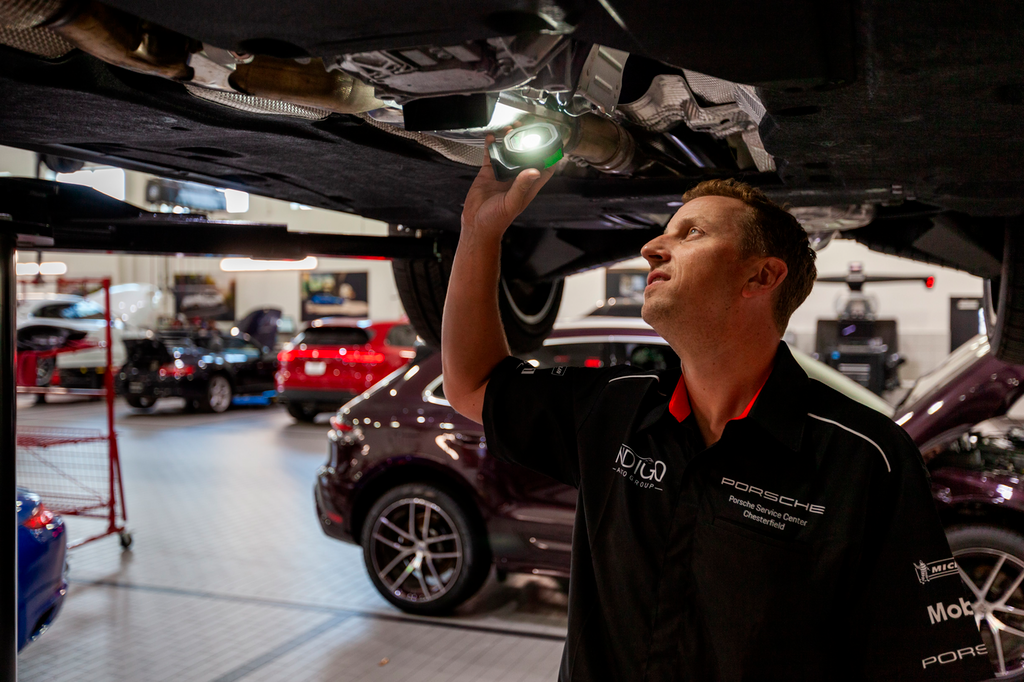 Porsche Service area in Chesterfield MO